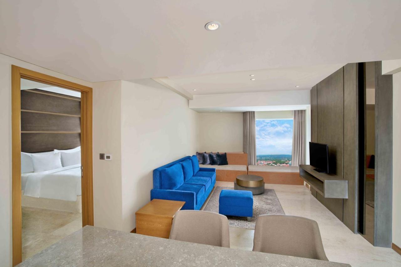Vasa Hotel Surabaya Exterior photo