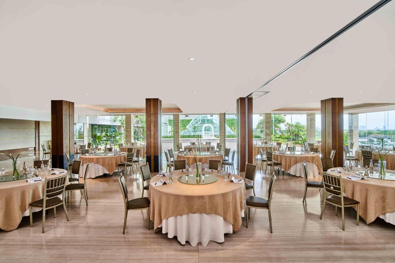 Vasa Hotel Surabaya Exterior photo