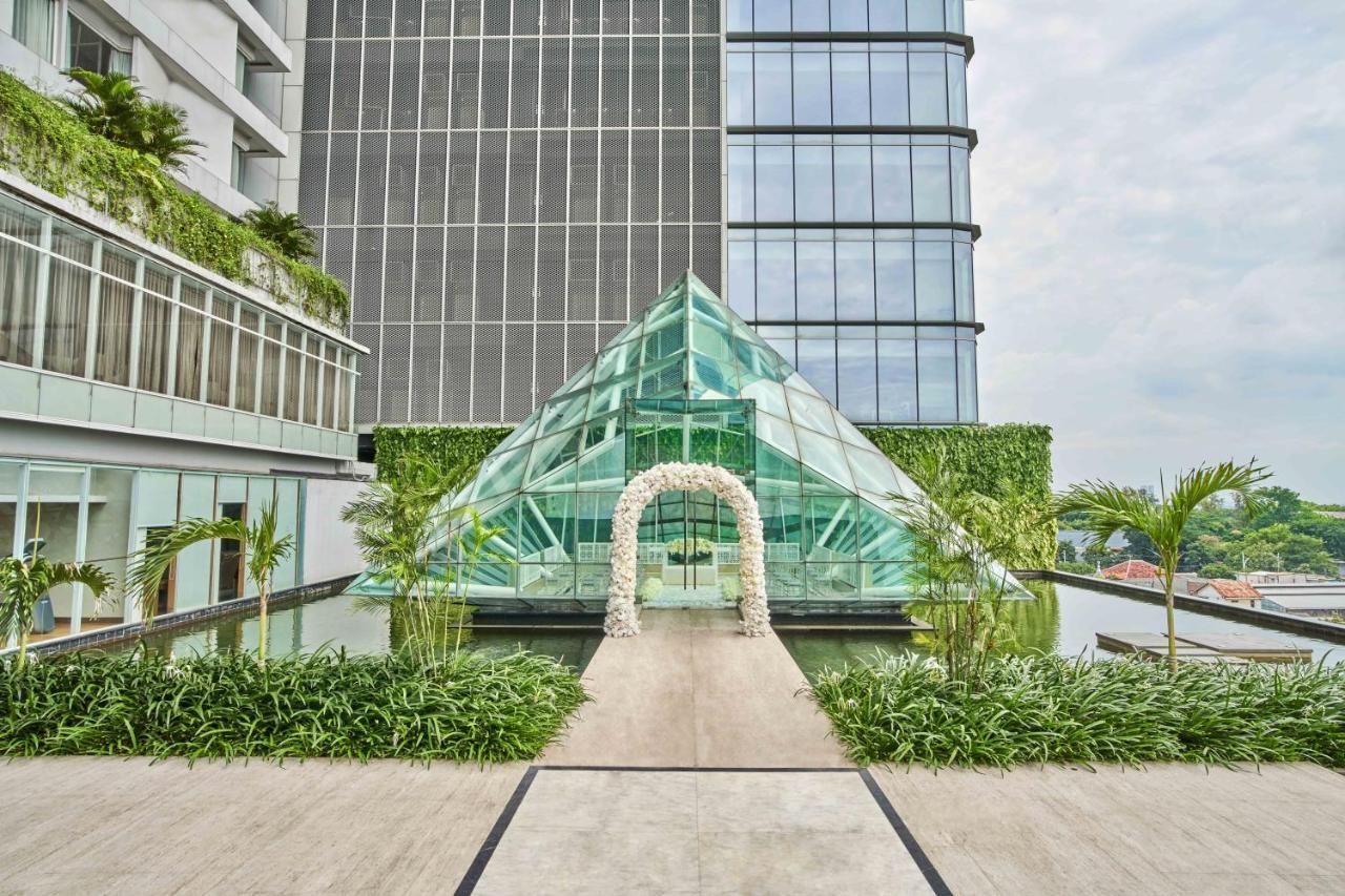 Vasa Hotel Surabaya Exterior photo