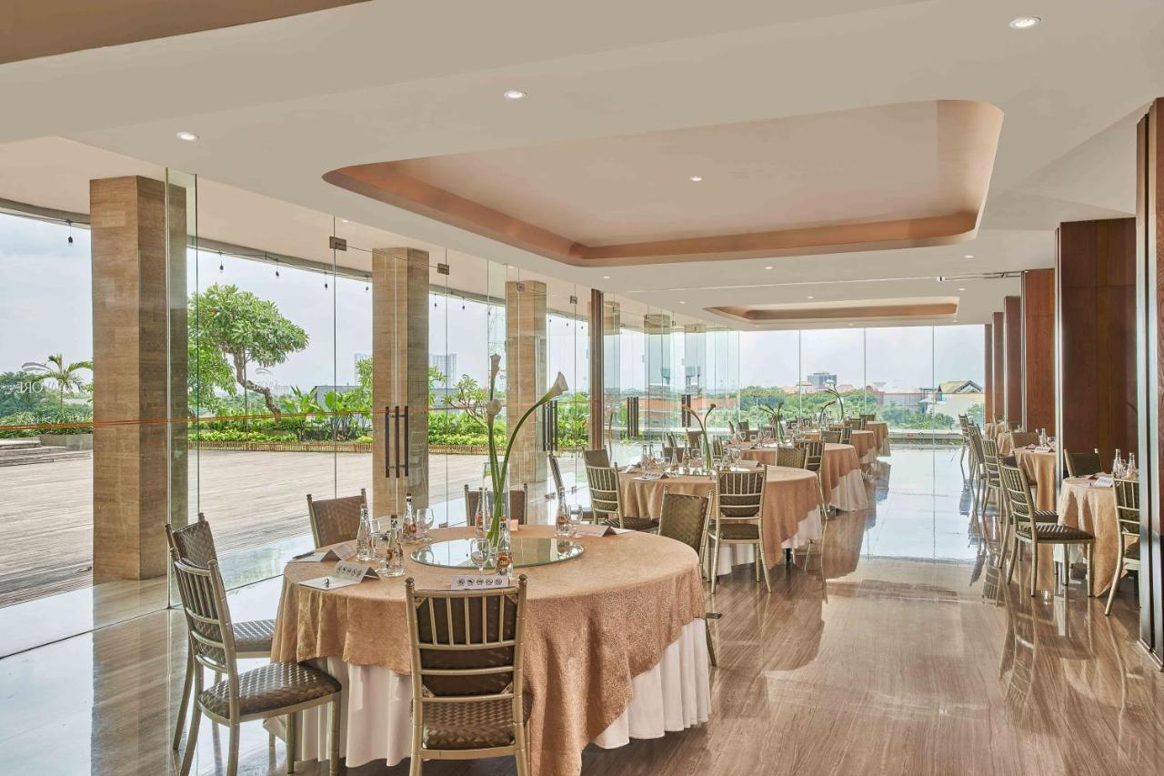 Vasa Hotel Surabaya Exterior photo