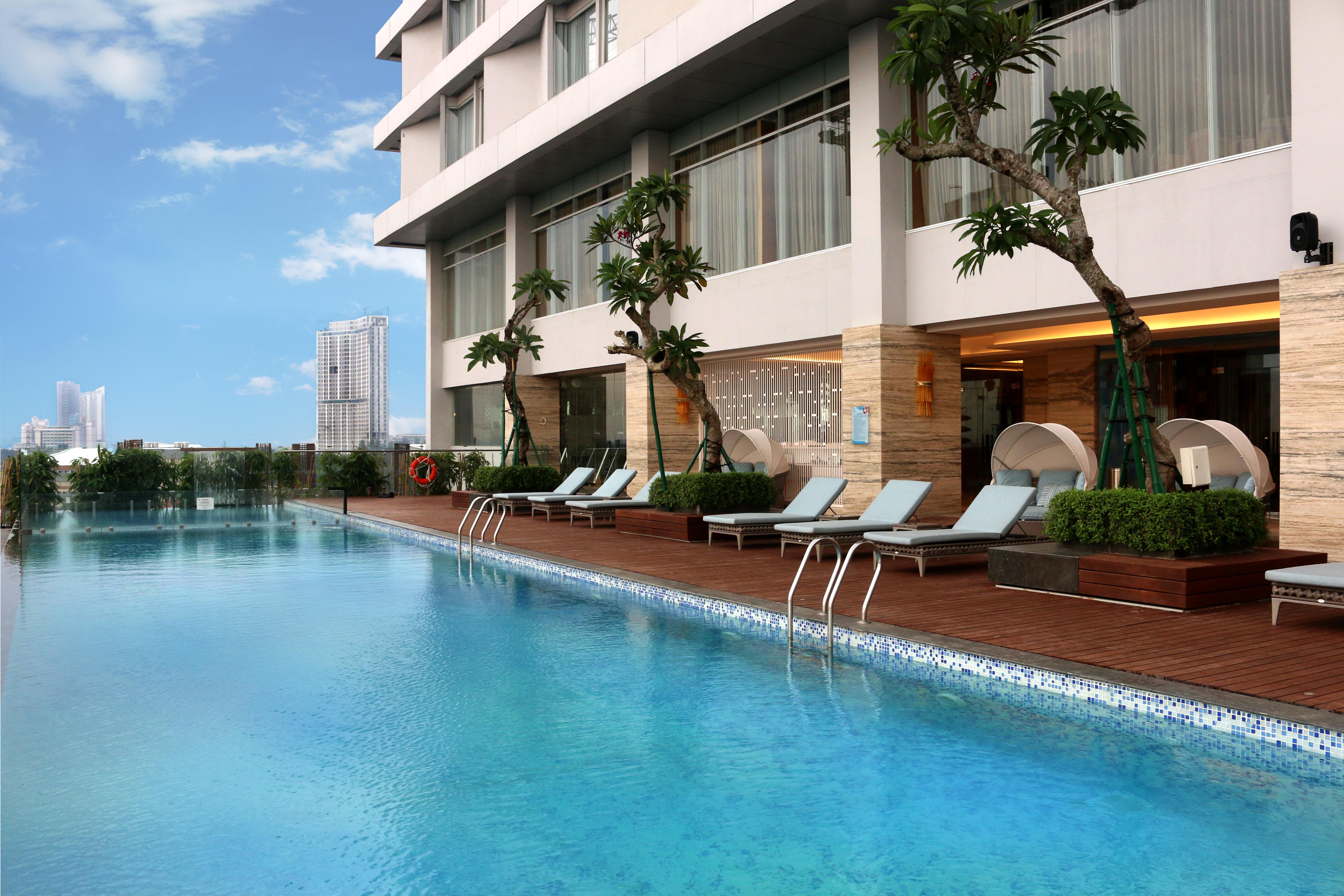 Vasa Hotel Surabaya Exterior photo