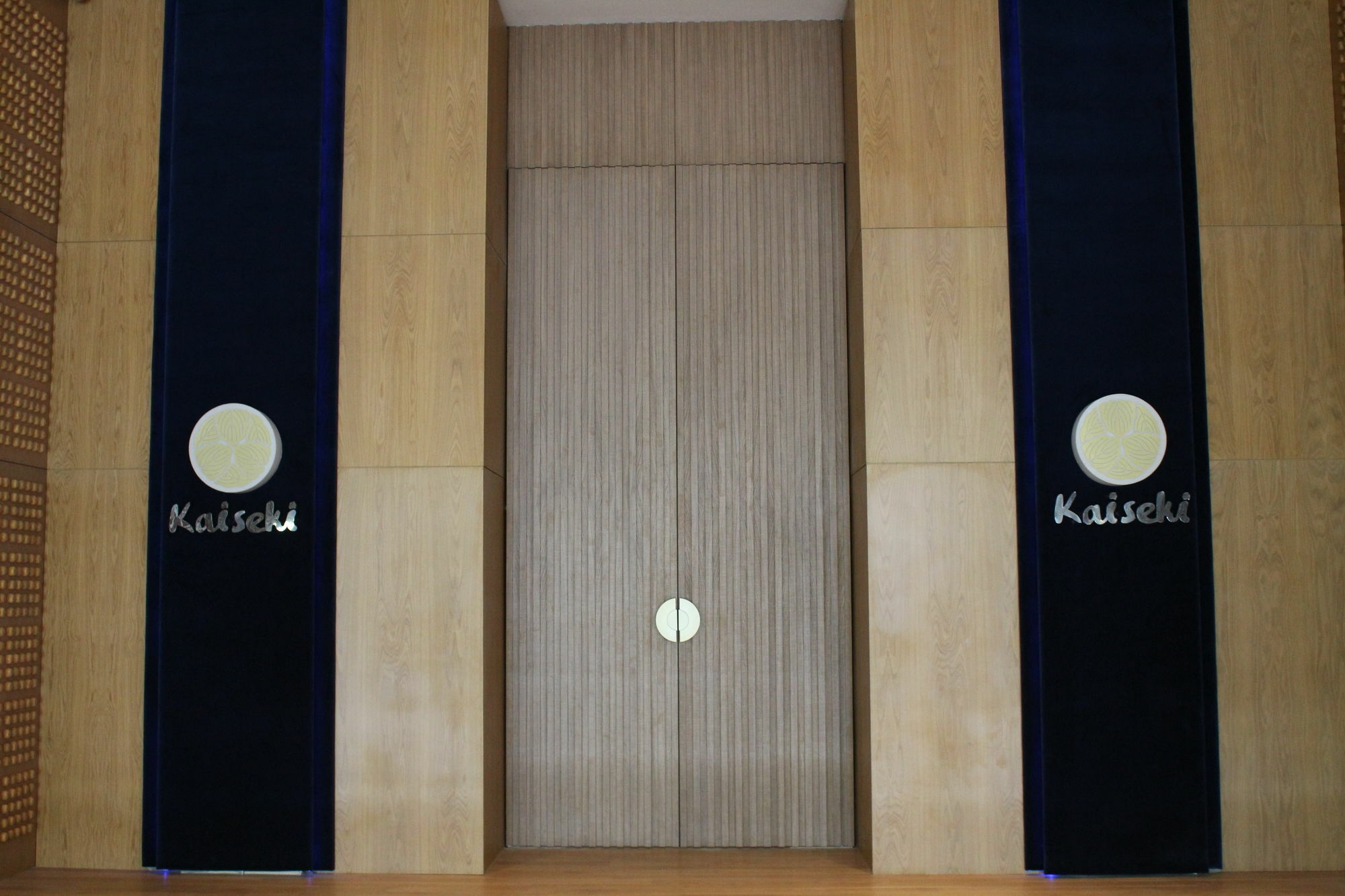 Vasa Hotel Surabaya Exterior photo
